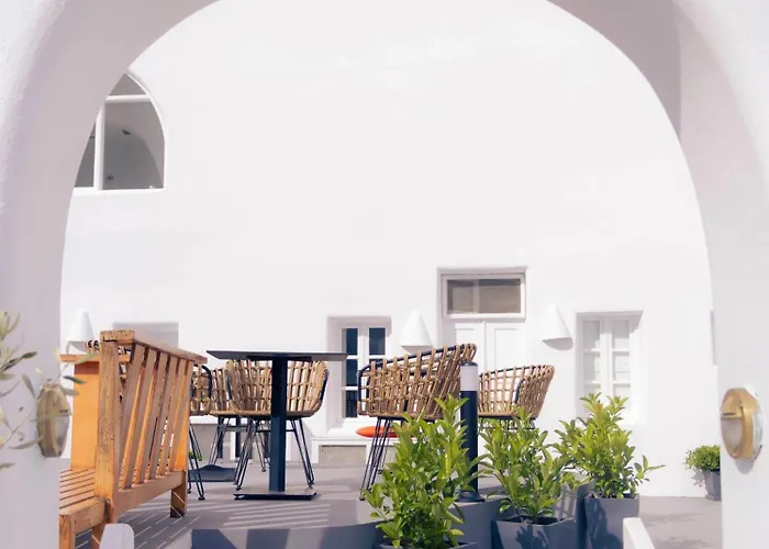Nomikos Villas